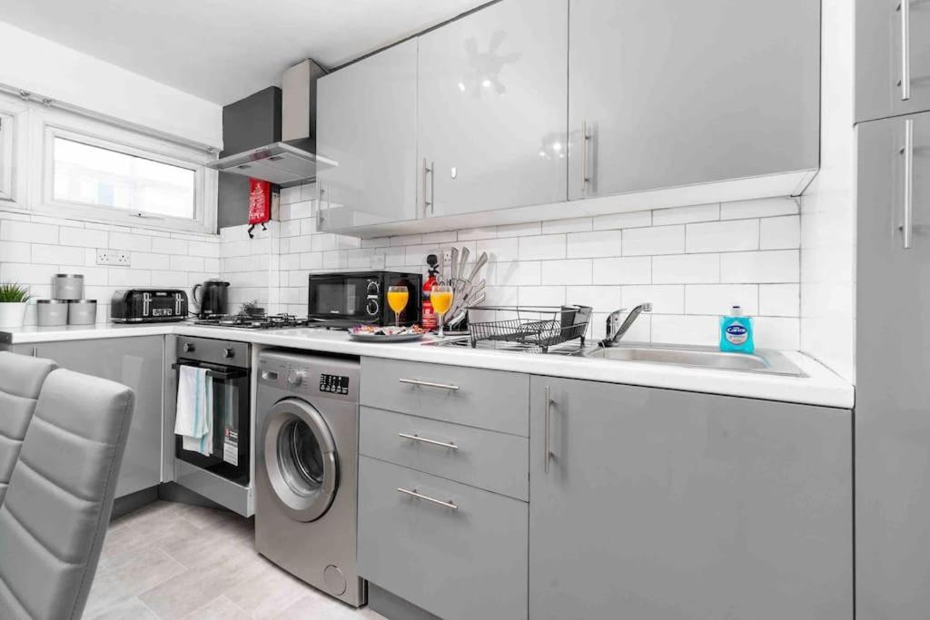 ✪Central✪6Bed✪ Parking✪Pool Table✪Private Patio ✪ Birmingham Exterior foto
