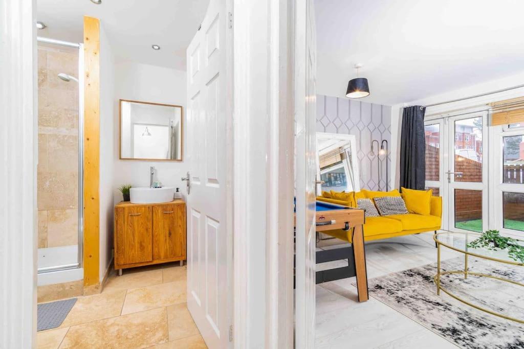 ✪Central✪6Bed✪ Parking✪Pool Table✪Private Patio ✪ Birmingham Exterior foto